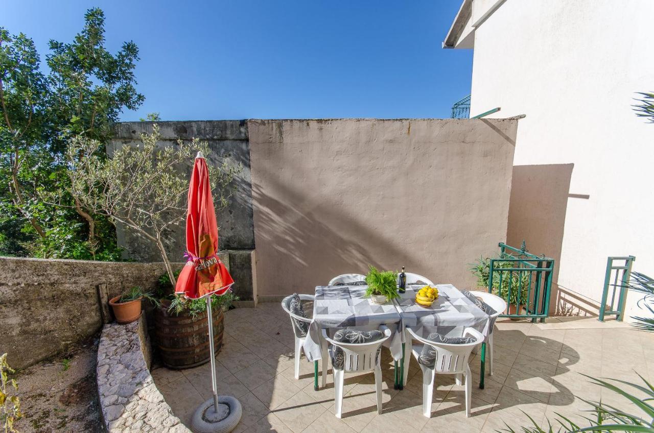 Apartments Moloco درفينيك المظهر الخارجي الصورة