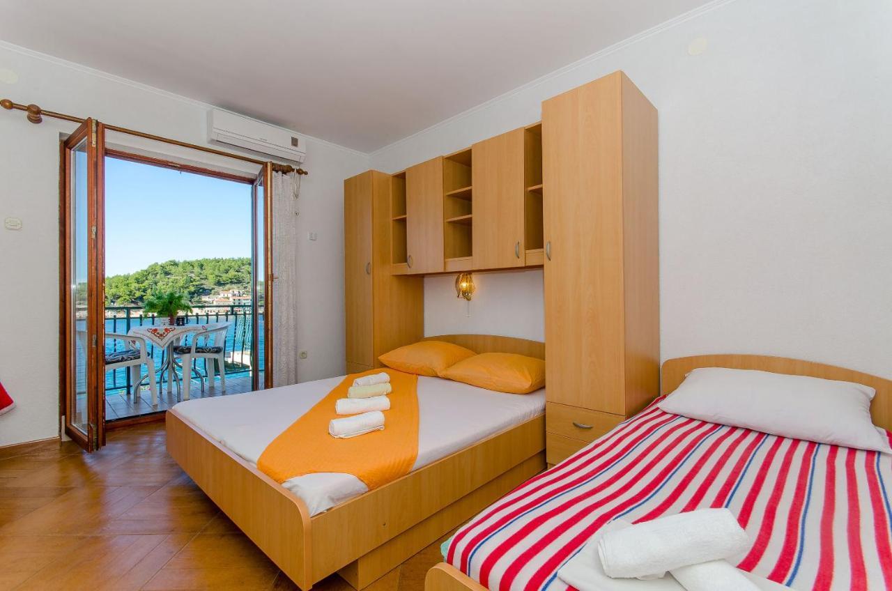 Apartments Moloco درفينيك المظهر الخارجي الصورة